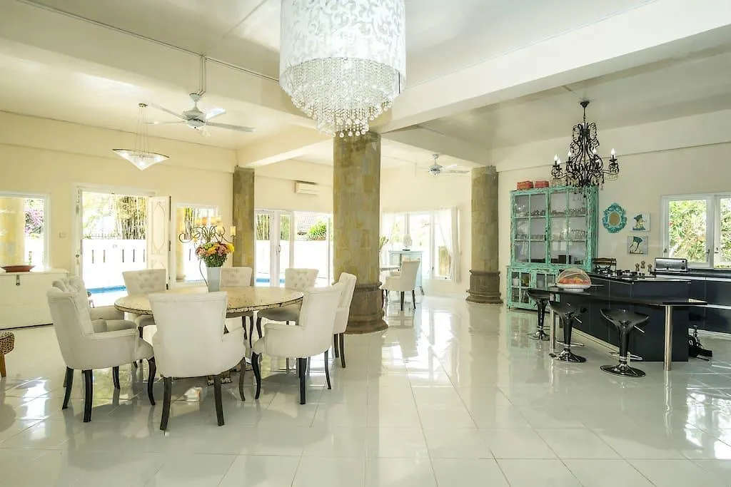 Villa Teman Bali Ungasan  Indonesia